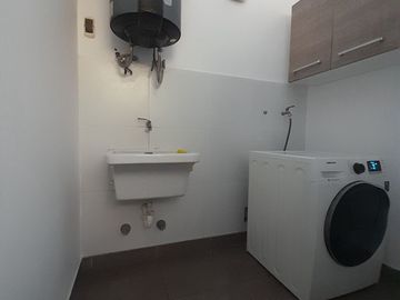 SE VENDE DEPARTAMENTO DUPLEX EN CONDOMINIO DE SURCO, ZONA LOS CASTILLOS 🏬