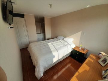 SE VENDE DEPARTAMENTO DUPLEX EN CONDOMINIO DE SURCO, ZONA LOS CASTILLOS 🏬