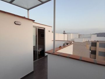 SE VENDE DEPARTAMENTO DUPLEX EN CONDOMINIO DE SURCO, ZONA LOS CASTILLOS 🏬