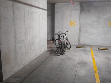 SE VENDE DEPARTAMENTO DUPLEX EN CONDOMINIO DE SURCO, ZONA LOS CASTILLOS 🏬
