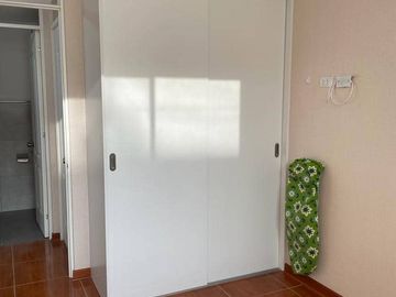 SE VENDE DEPARTAMENTO DUPLEX EN CONDOMINIO DE SURCO, ZONA LOS CASTILLOS 🏬
