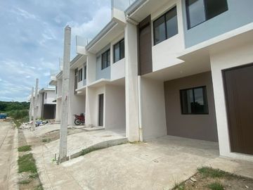 For Sale: Townhomes,  Amaia Series 3-Bedroom in Nuvali Calamba Laguna