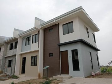 For Sale: Townhomes,  Amaia Series 3-Bedroom in Nuvali Calamba Laguna