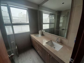 Venta Finos Departamentos de 3 dormitorios San Isidro