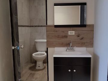CASA PUEBLA SAN JOSÉ LOS HÉROES Bonita casa amplia en para que vivas feliz en un lugar tranquilo y seguro