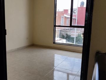CASA PUEBLA SAN JOSÉ LOS HÉROES Bonita casa amplia en para que vivas feliz en un lugar tranquilo y seguro