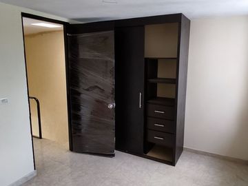 CASA PUEBLA SAN JOSÉ LOS HÉROES Bonita casa amplia en para que vivas feliz en un lugar tranquilo y seguro