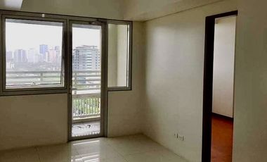 Prime Living Awaits! One Wilson Square beckons – 2 Bedroom with Balcony and Parking. A Rare Gem Nestled across Greenhills Shopping Center. Secure this