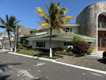 CASA EN VENTA COSTA DE ORO