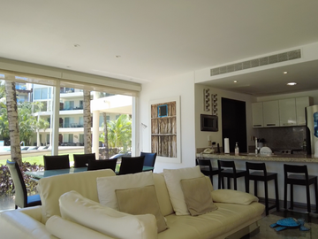 Hermosos departamento a unos metros del mar.