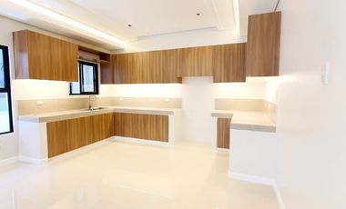 Charming Bungalow Living Awaits You! Explore this Fully Finished 3 Bedroom House and Lot for Sale at BF Homes, Paranaque City. With Spacious Interiors