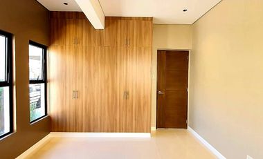 Charming Bungalow Living Awaits You! Explore this Fully Finished 3 Bedroom House and Lot for Sale at BF Homes, Paranaque City. With Spacious Interiors