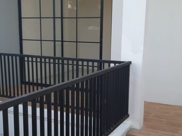 Rumah Baru Jemur Andayani Wonocolo Surabaya Selatan dekat Petra Siwalankerto Kutisari Ahmad Yani