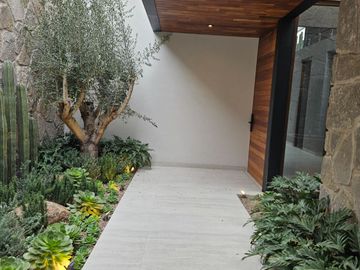 Venta casa en Altozano con acabados premium