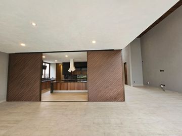 Venta casa en Altozano con acabados premium