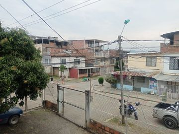 Venta casa Antonio Nariño Cali Valle con renta de 22 parqueaderos