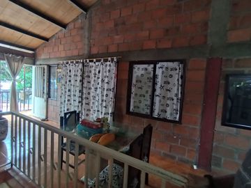 Venta casa Antonio Nariño Cali Valle con renta de 22 parqueaderos