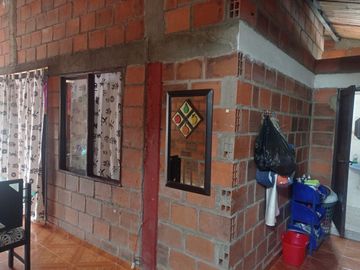 Venta casa Antonio Nariño Cali Valle con renta de 22 parqueaderos