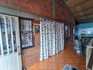 Venta casa Antonio Nariño Cali Valle con renta de 22 parqueaderos