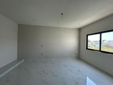 CASA EN VENTA EN FRACCIONAMIENTO LOMAS DE COCOYOC MORELOS