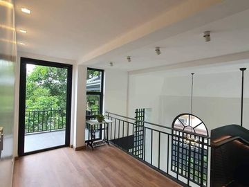 Modern Elegant House with big Lot with over looking views in filinvest 2 Batasan QC
