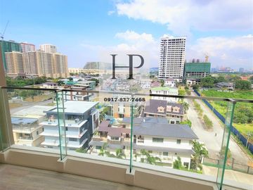 Ready for Occupancy 1 Bedroom 1 Bathroom Condo For Sale in Paranaque Oak Harbor near Okada MOA