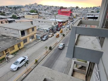 Venta de edificio Multifamiliar en Colina de la Alborada norte de Guayaquil