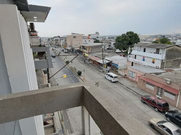 Venta de edificio Multifamiliar en Colina de la Alborada norte de Guayaquil