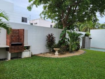 Residencia en Venta en Sodzil Norte en Mérida, Yucatán. Zona de Alta Plusvalía