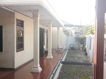 Rumah Dijual di Bekasi Dekat Summarecon Mall Bekasi