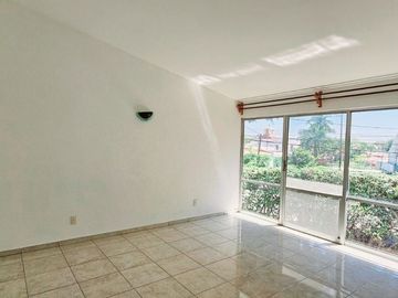 Casa en venta en Condominio horizontal. Cuernavaca, Morelos.