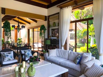 BEACH HOUSE FOR SALE IN PENINSULA DE PUNTA FUEGO