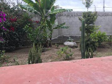 Vendo Quinta de 2500 m2 en Guayllabamba.