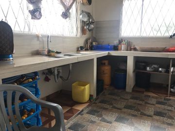 Vendo Quinta de 2500 m2 en Guayllabamba.