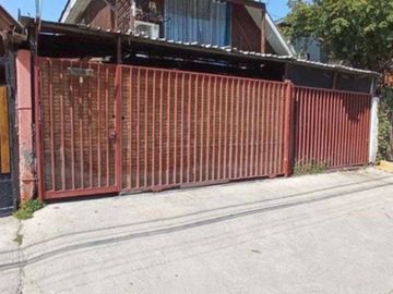 SE VENDE CASA CON DEPTO INTERIOR,  EN LA COMUNA CONCHALI 5D Y 2B