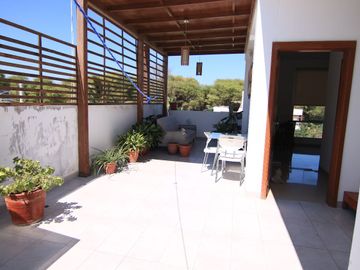AMPLIA CASA EN VENTA URB. VISTA ALEGRE