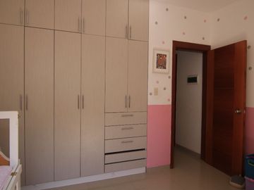 AMPLIA CASA EN VENTA URB. VISTA ALEGRE