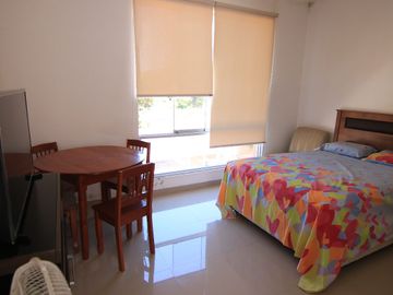 AMPLIA CASA EN VENTA URB. VISTA ALEGRE