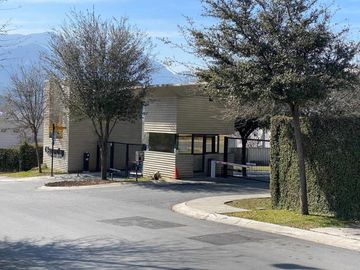 CASA EN VENTA EN LADERAS CARANDAY (EL URO)