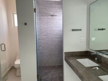 CASA EN VENTA EN LADERAS CARANDAY (EL URO)