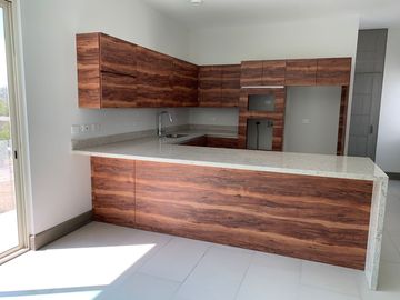 CASA EN VENTA EN LADERAS CARANDAY (EL URO)