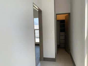 CASA EN VENTA EN LADERAS CARANDAY (EL URO)