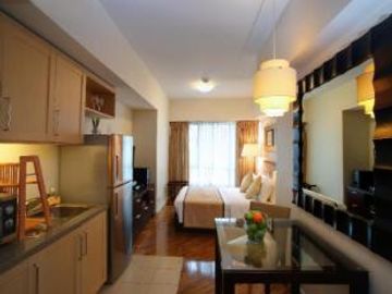 FOR SALE: 2 Bedroom Unit in Joya Lofts and Towers - South Tower, Rockwell, Makati