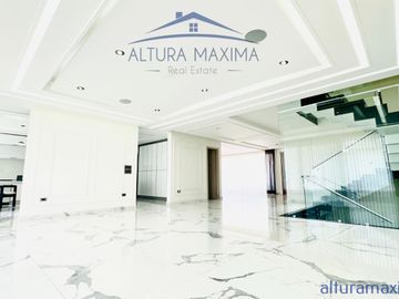 Lujosa Residencia en Venta Los Castaños Zona Andares Zapopan