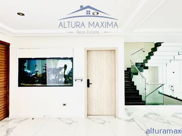 Lujosa Residencia en Venta Los Castaños Zona Andares Zapopan
