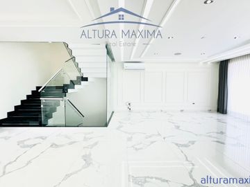 Lujosa Residencia en Venta Los Castaños Zona Andares Zapopan