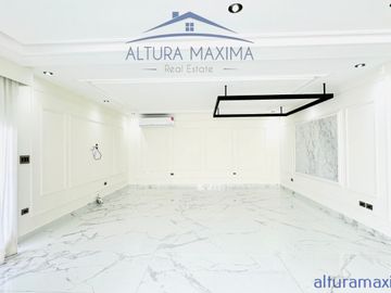 Lujosa Residencia en Venta Los Castaños Zona Andares Zapopan