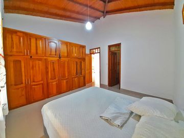 FINCA EN VENTA UBICADA ENTRE LA VIA ALCALA ULLOA, VALLE DEL CAUCA