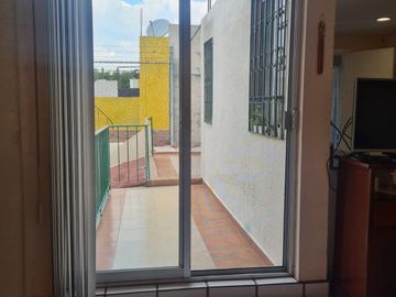 VENTA CASA CON CONSULTORIO MANSIONES DEL VALLE QUERETARO