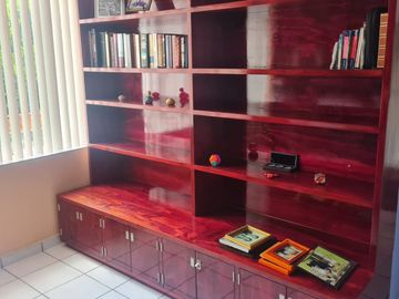 VENTA CASA CON CONSULTORIO MANSIONES DEL VALLE QUERETARO
